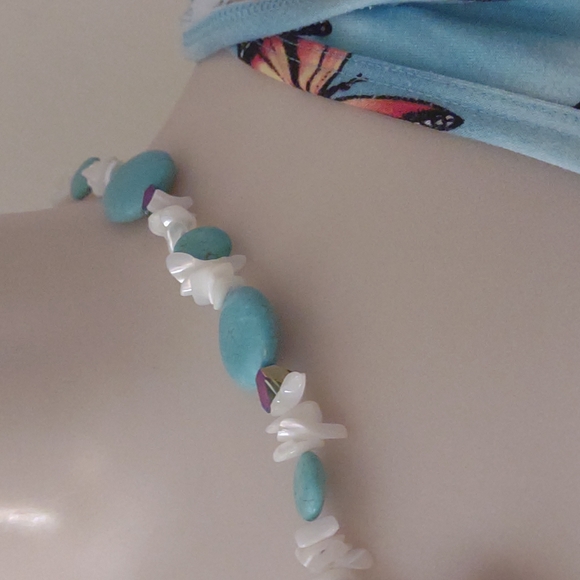 Boho handmade necklace and matching earrings. SO CUTE!!! - Picture 3 of 5